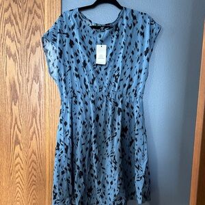 SHEIN Curve Blue and Black Patterned Top
